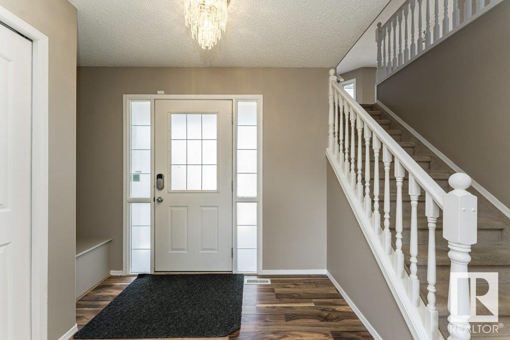 3574 Mclean Cr Sw, Edmonton, Alberta  T6W 1M4 - Photo 3 - E4436621
