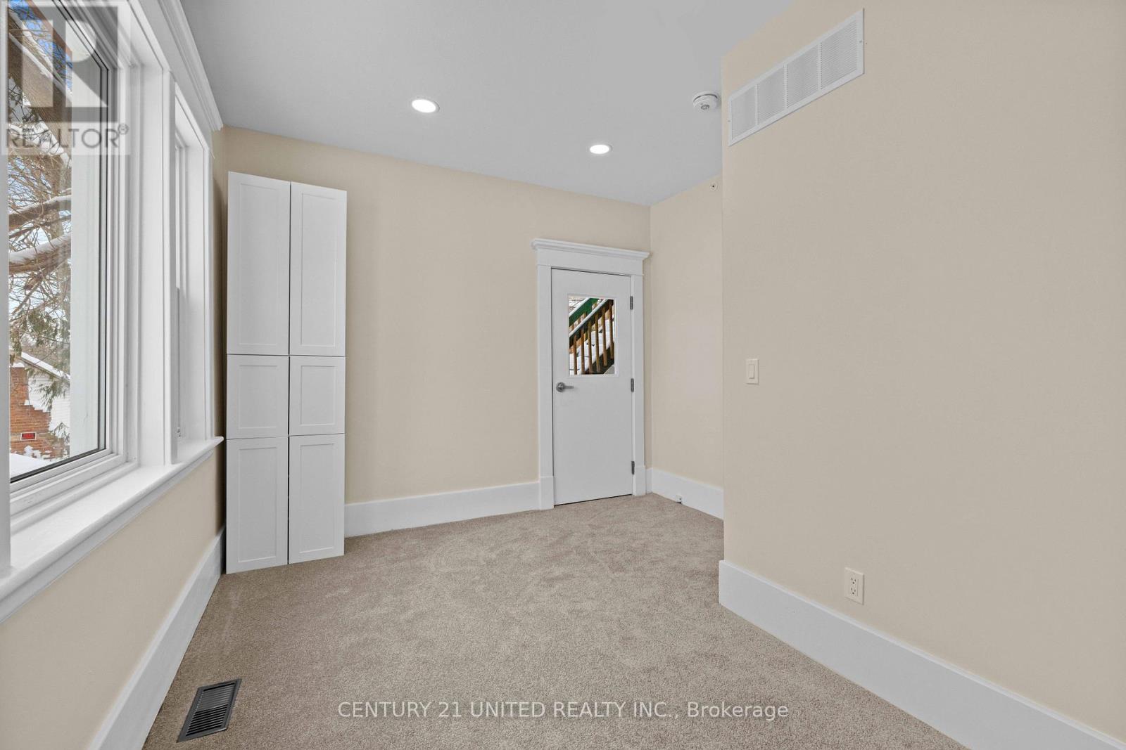 Property at 375 DOWNIE STREET image 4