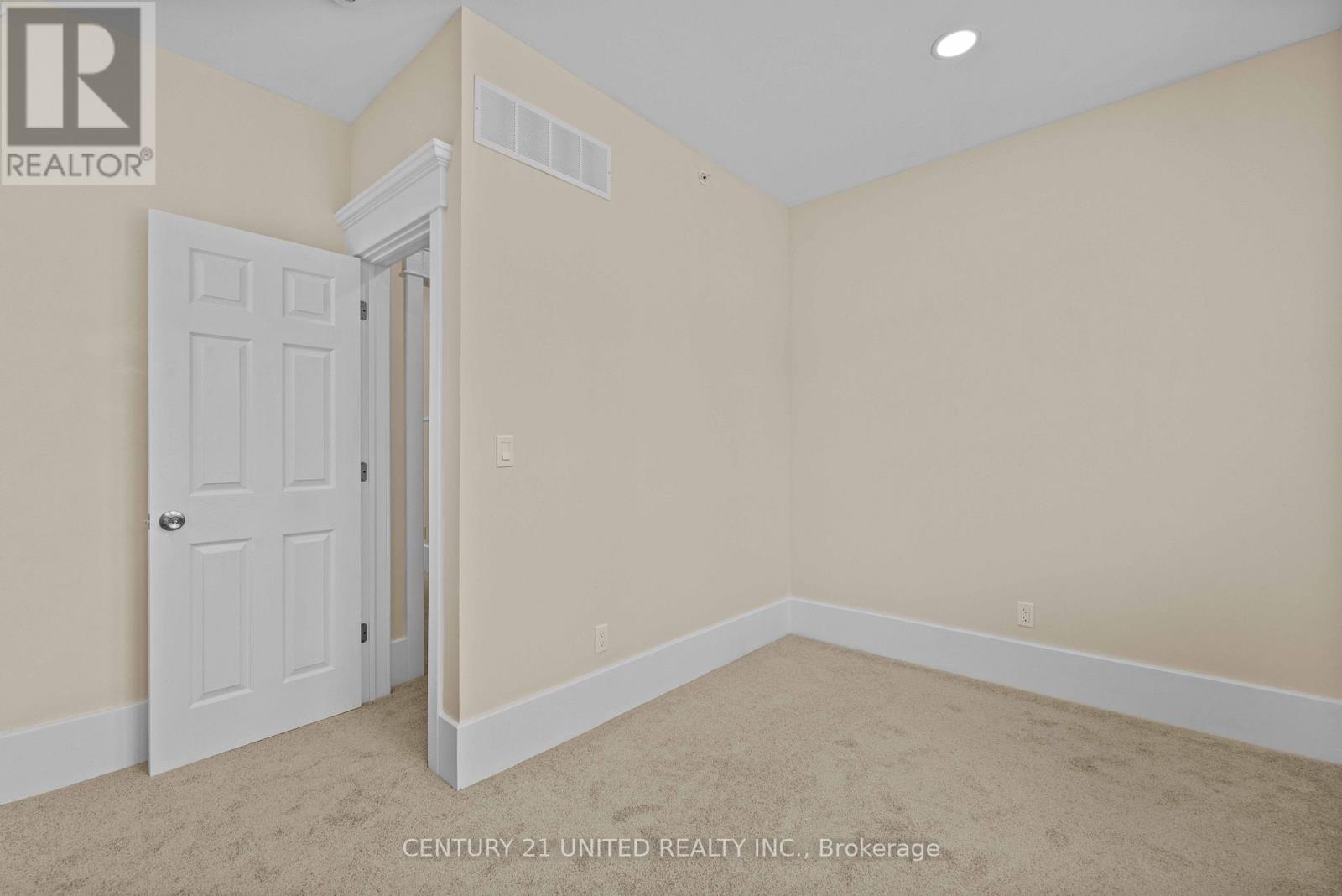Property at 375 DOWNIE STREET image 5