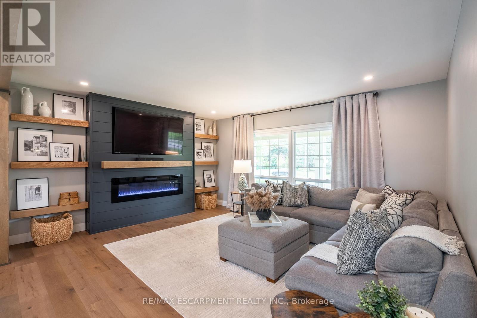 13 Woodend Drive, Hamilton, Ontario  L0R 1H2 - Photo 16 - X12149221
