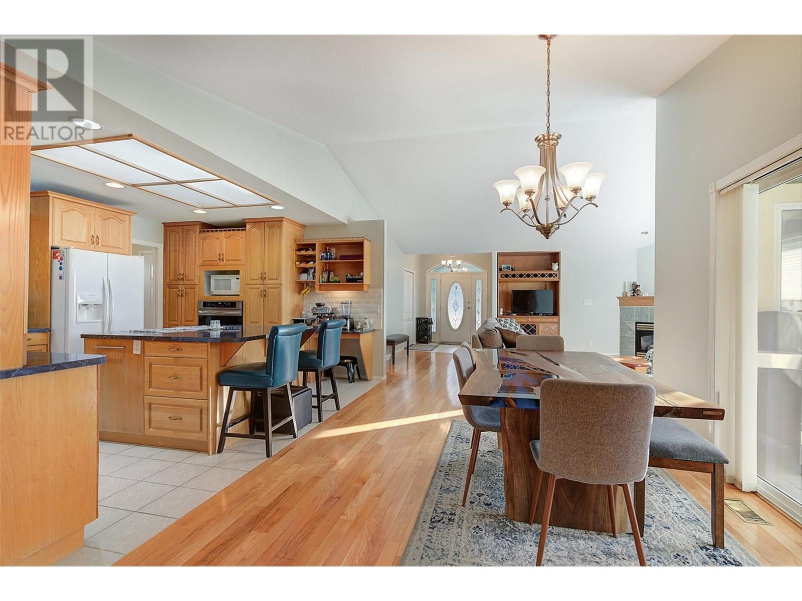 Property at 41 Kestrel Place image 3