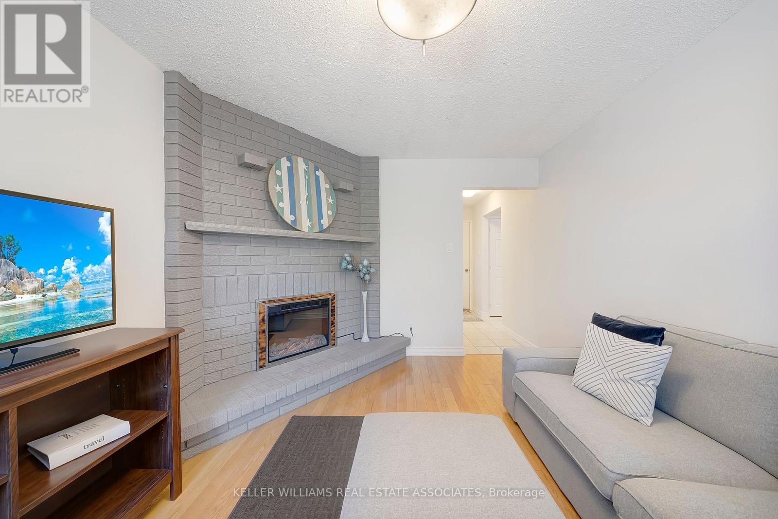 38 Stillwater Crescent, Brampton, Ontario  L6X 3L2 - Photo 15 - W12150816