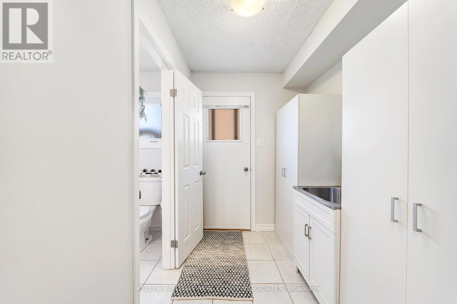 38 Stillwater Crescent, Brampton, Ontario  L6X 3L2 - Photo 18 - W12150816