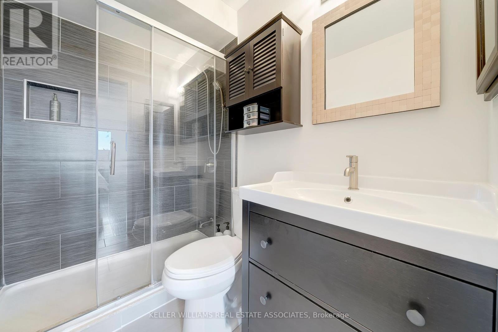 38 Stillwater Crescent, Brampton, Ontario  L6X 3L2 - Photo 24 - W12150816