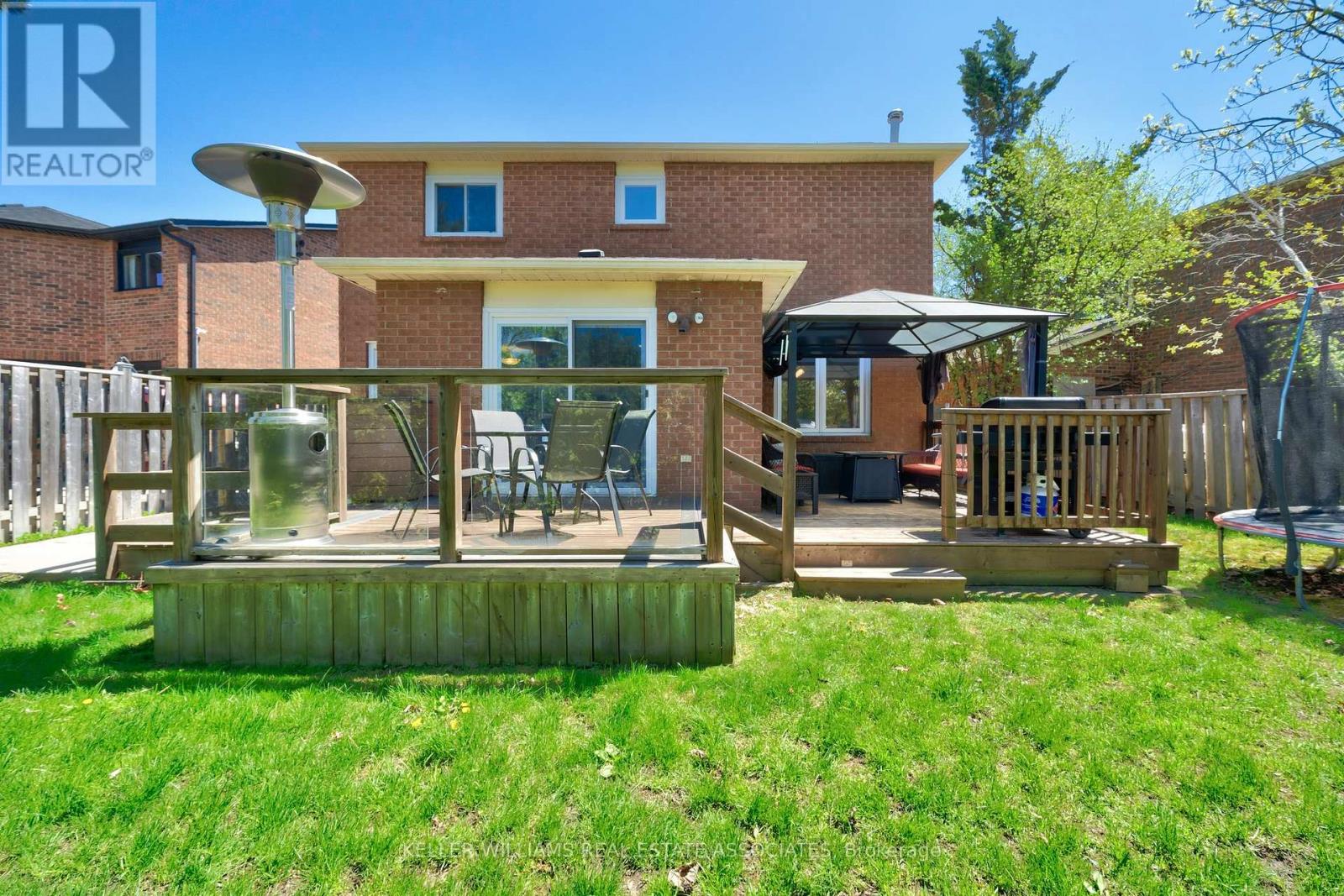 38 Stillwater Crescent, Brampton, Ontario  L6X 3L2 - Photo 40 - W12150816