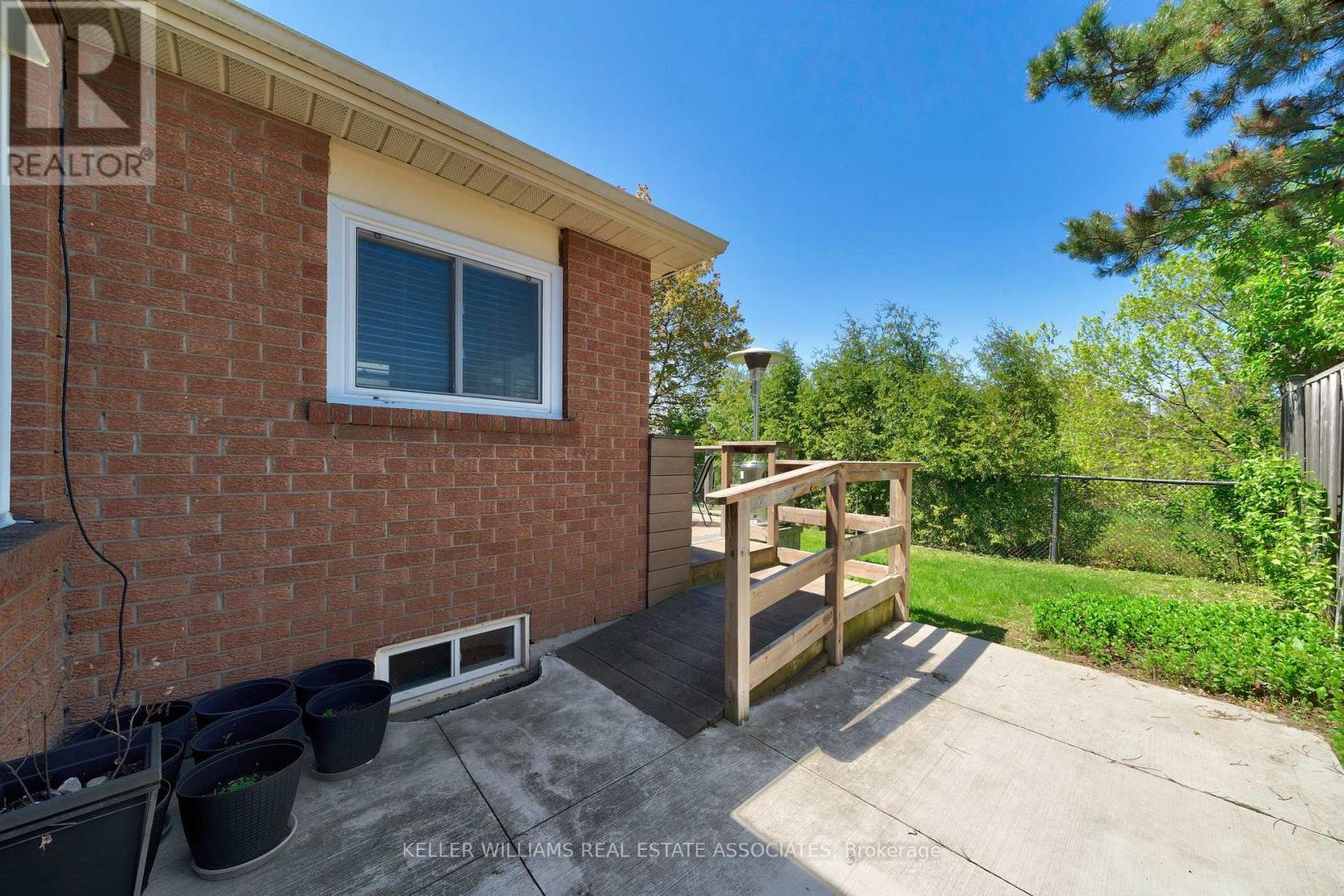 38 Stillwater Crescent, Brampton, Ontario  L6X 3L2 - Photo 42 - W12150816