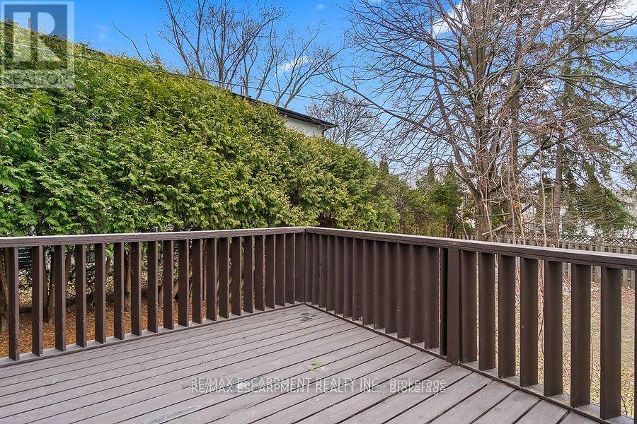 561 Wingrove Crescent, Oakville, Ontario  L6L 4R7 - Photo 39 - W12150823