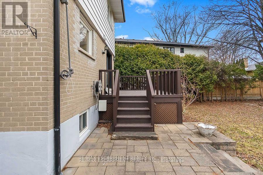 561 Wingrove Crescent, Oakville, Ontario  L6L 4R7 - Photo 40 - W12150823