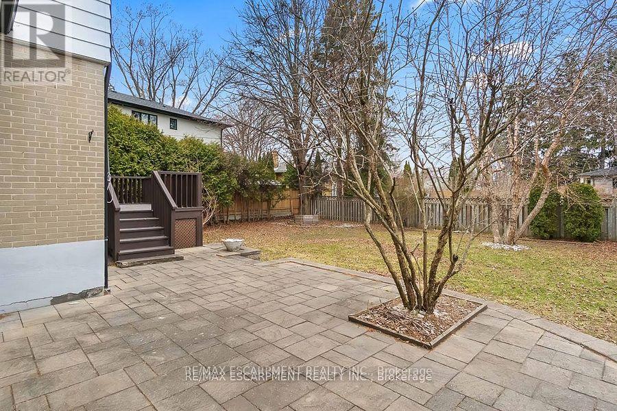 561 Wingrove Crescent, Oakville, Ontario  L6L 4R7 - Photo 41 - W12150823