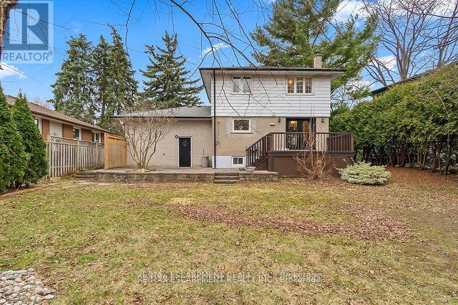 561 Wingrove Crescent, Oakville, Ontario  L6L 4R7 - Photo 45 - W12150823