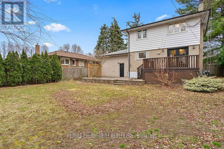 561 Wingrove Crescent, Oakville, Ontario  L6L 4R7 - Photo 46 - W12150823