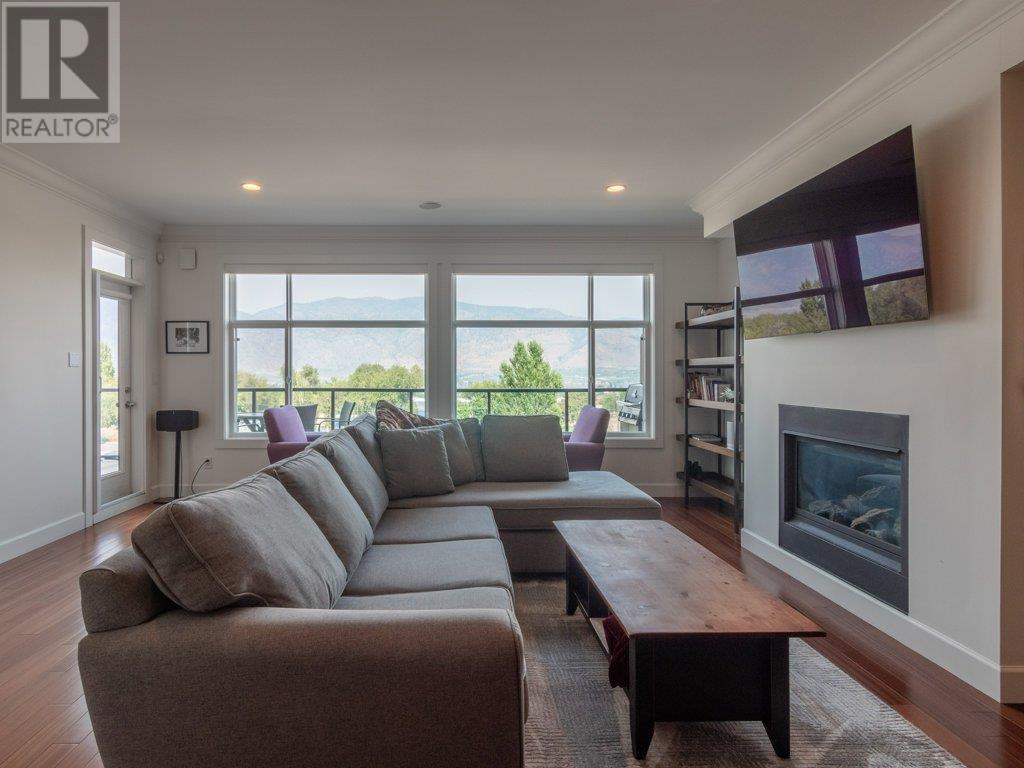 4216 Golf Course Drive, Osoyoos, British Columbia  V0H 1V4 - Photo 4 - 10348032