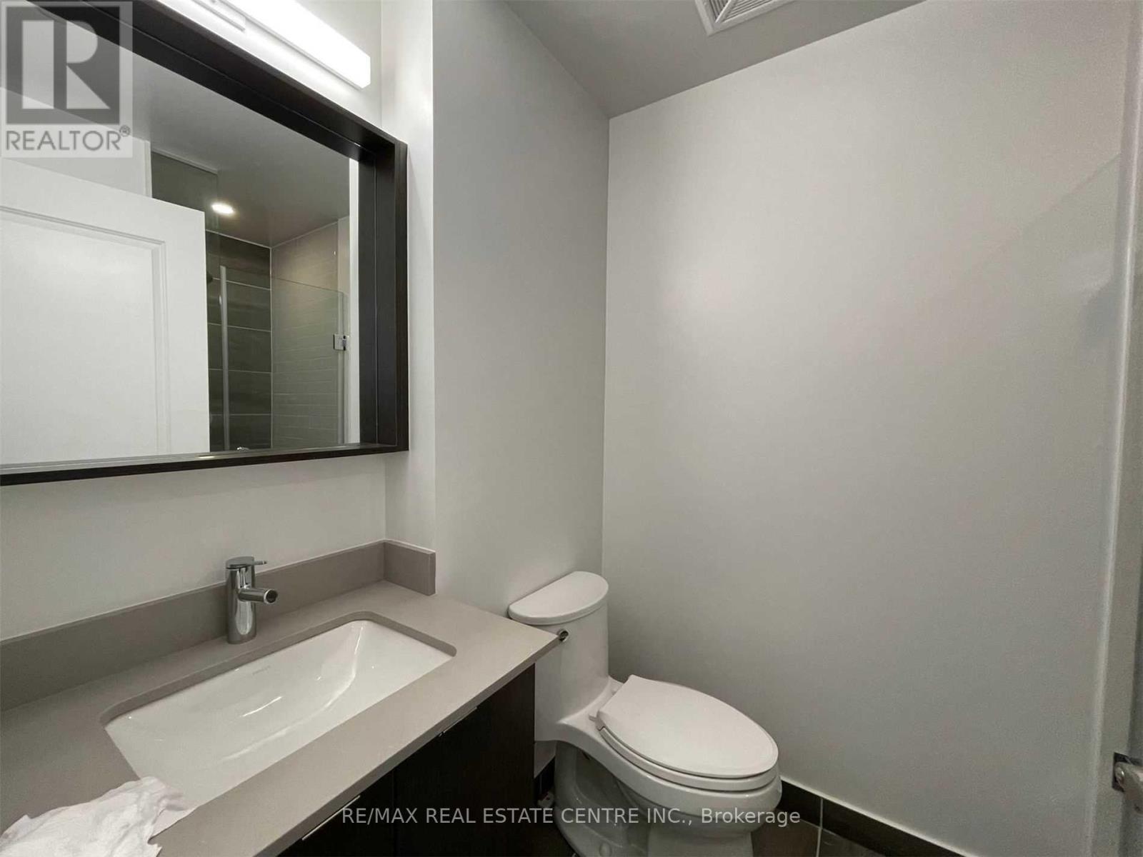 202 - 4675 Metcalfe Avenue, Mississauga, Ontario  L5M 0Z8 - Photo 10 - W12150942