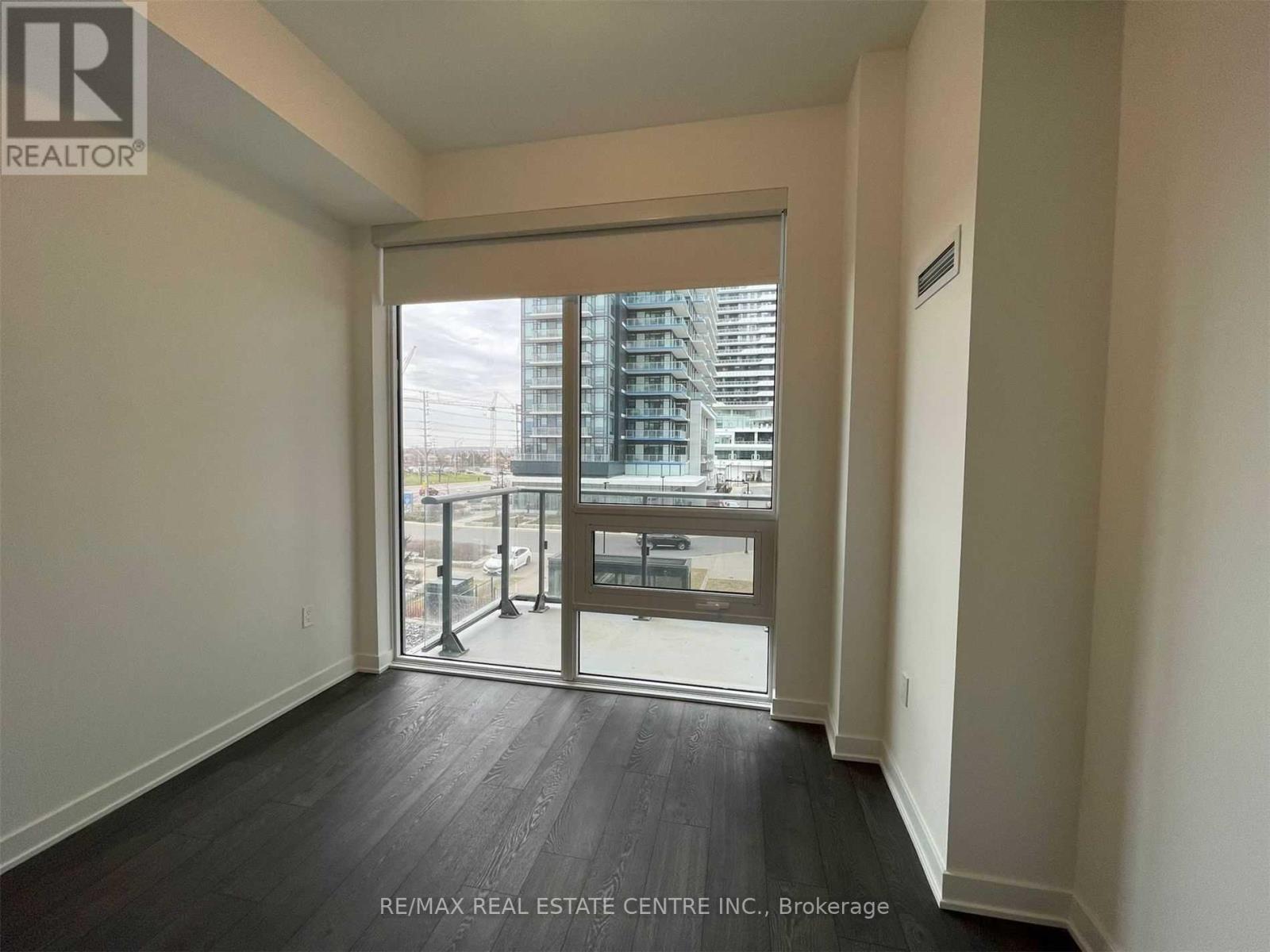 202 - 4675 Metcalfe Avenue, Mississauga, Ontario  L5M 0Z8 - Photo 8 - W12150942