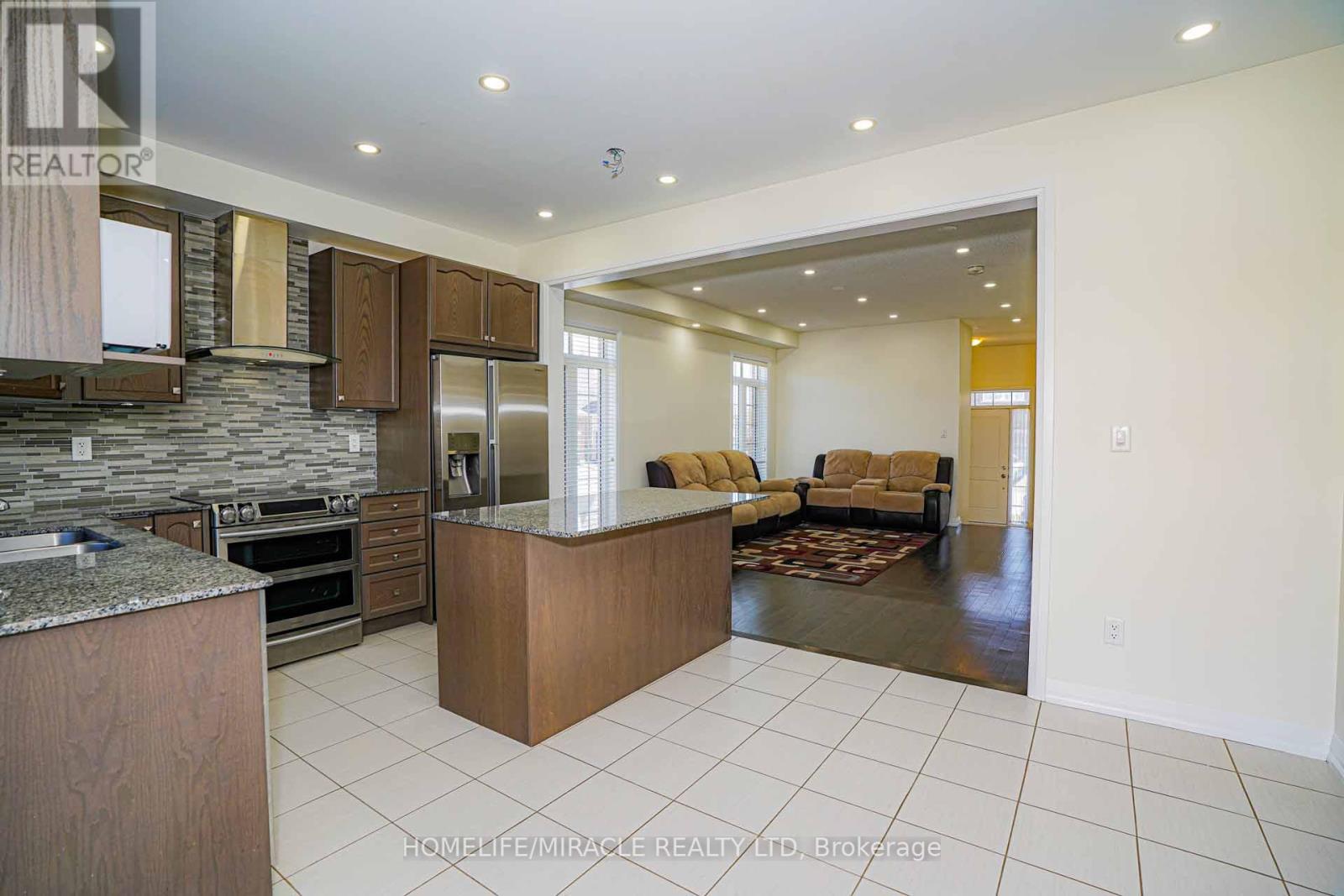 35 Drew Brown Boulevard, Orangeville, Ontario  L9W 6Z6 - Photo 10 - W12150959