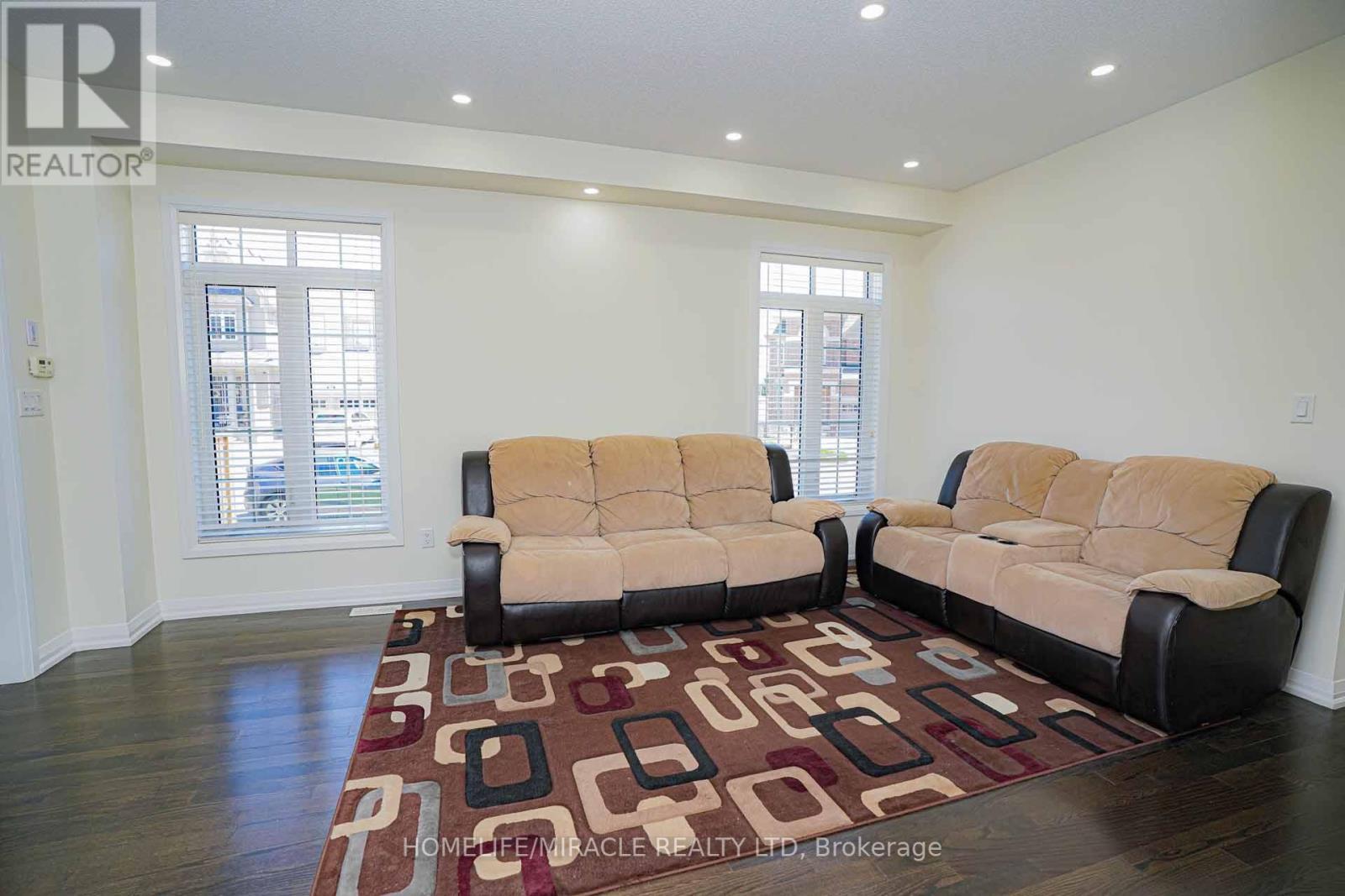 35 Drew Brown Boulevard, Orangeville, Ontario  L9W 6Z6 - Photo 13 - W12150959