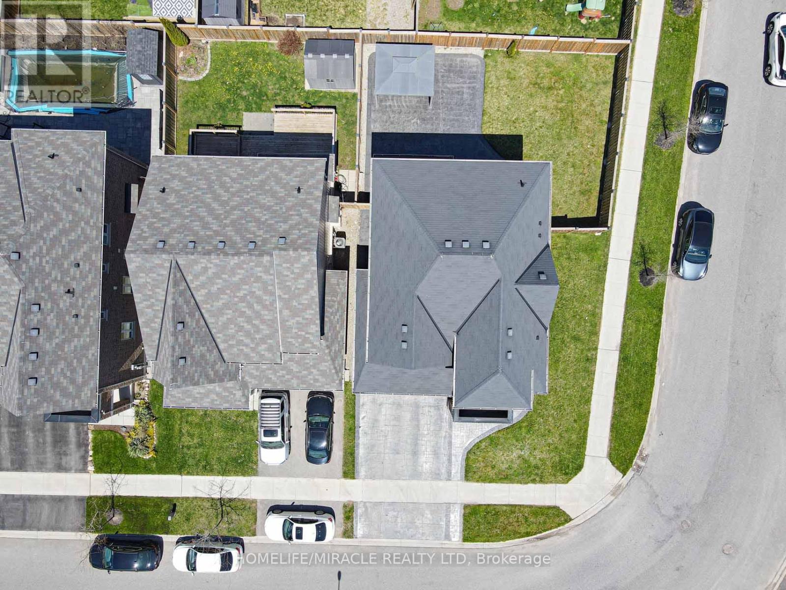 Property at 35 DREW BROWN BOULEVARD image 3