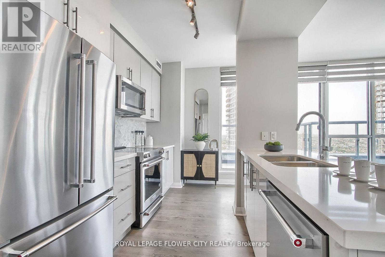 2401 - 5025 Four Springs Avenue S, Mississauga, Ontario  L5R 0G5 - Photo 8 - W12150963