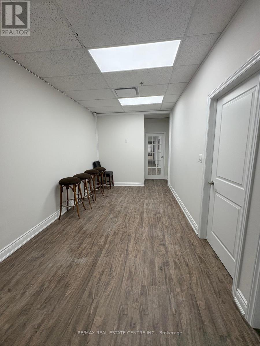 11 - 5151 Tomken Road, Mississauga, Ontario  L4W 1P1 - Photo 7 - W12150985