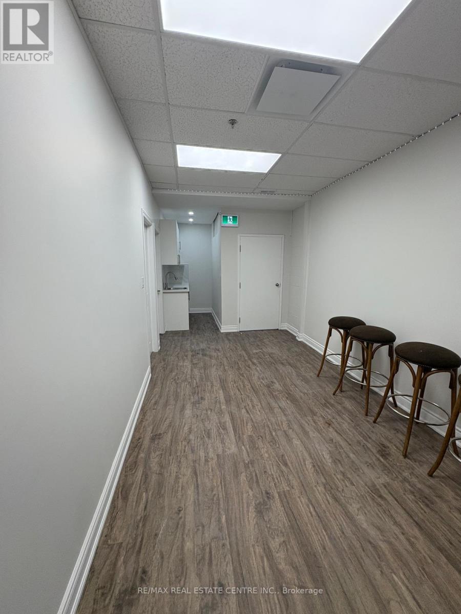 11 - 5151 Tomken Road, Mississauga, Ontario  L4W 1P1 - Photo 8 - W12150985