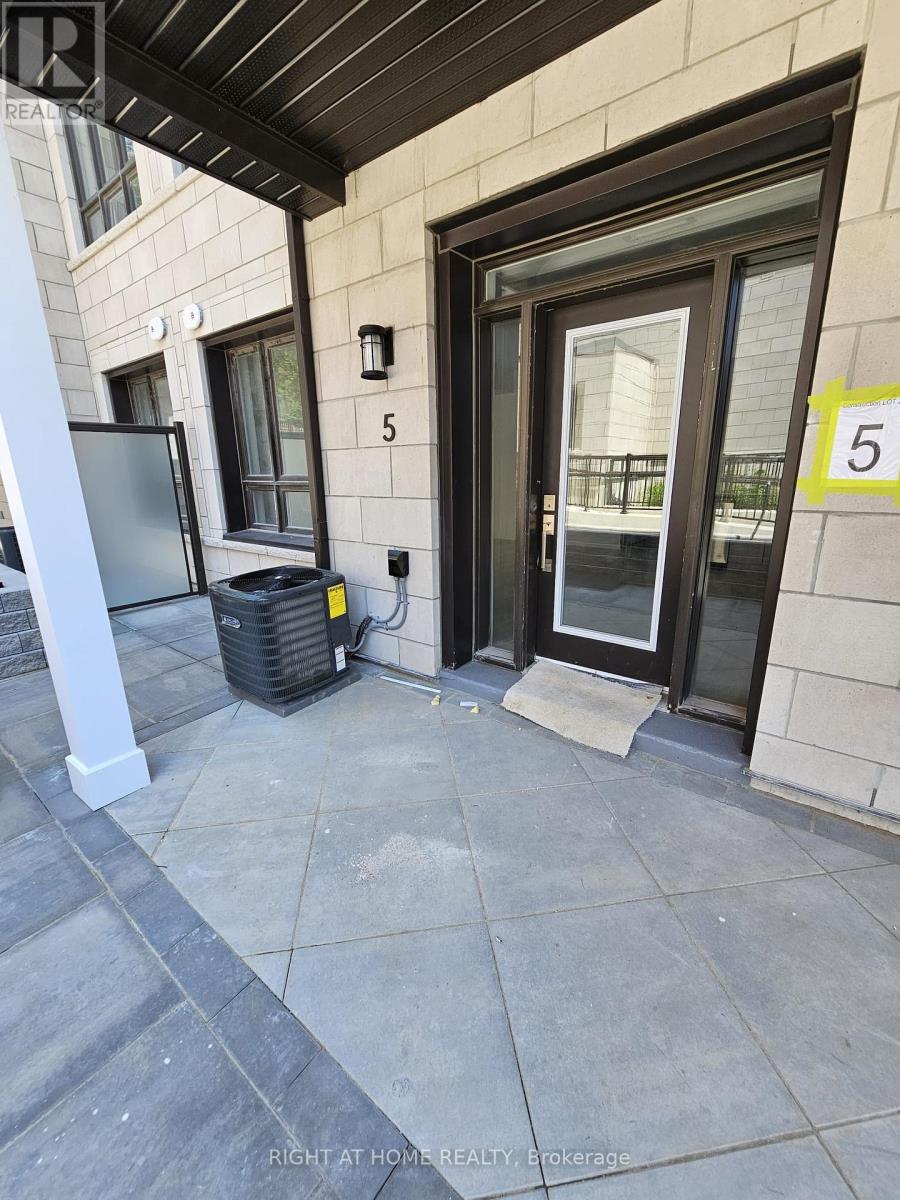 5 - 4017 Hickory Drive, Mississauga, Ontario  L4W 1L1 - Photo 3 - W12151002