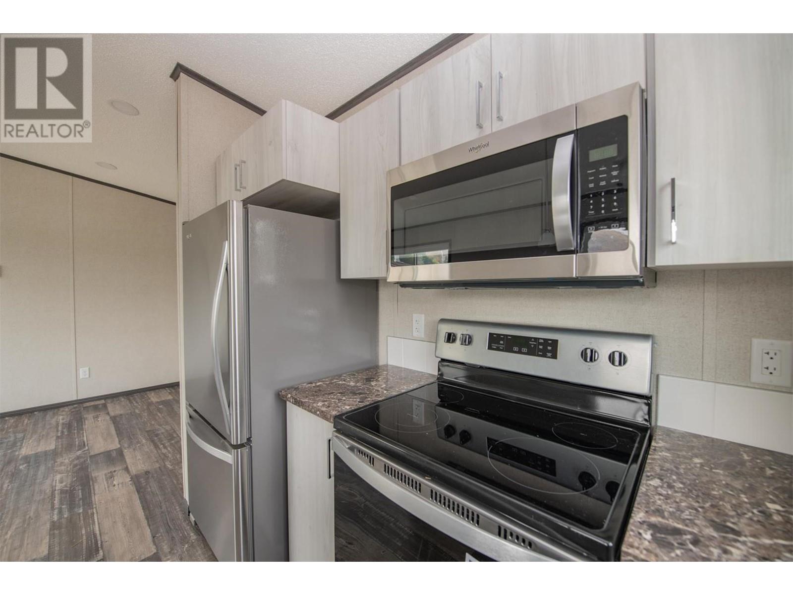 15401 Kalamalka Road Unit# 151, Vernon, British Columbia  V1B 2B3 - Photo 13 - 10348130