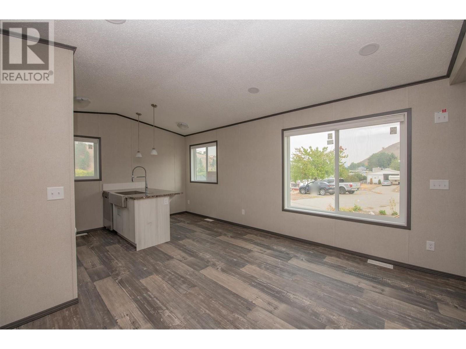 15401 Kalamalka Road Unit# 151, Vernon, British Columbia  V1B 2B3 - Photo 6 - 10348130