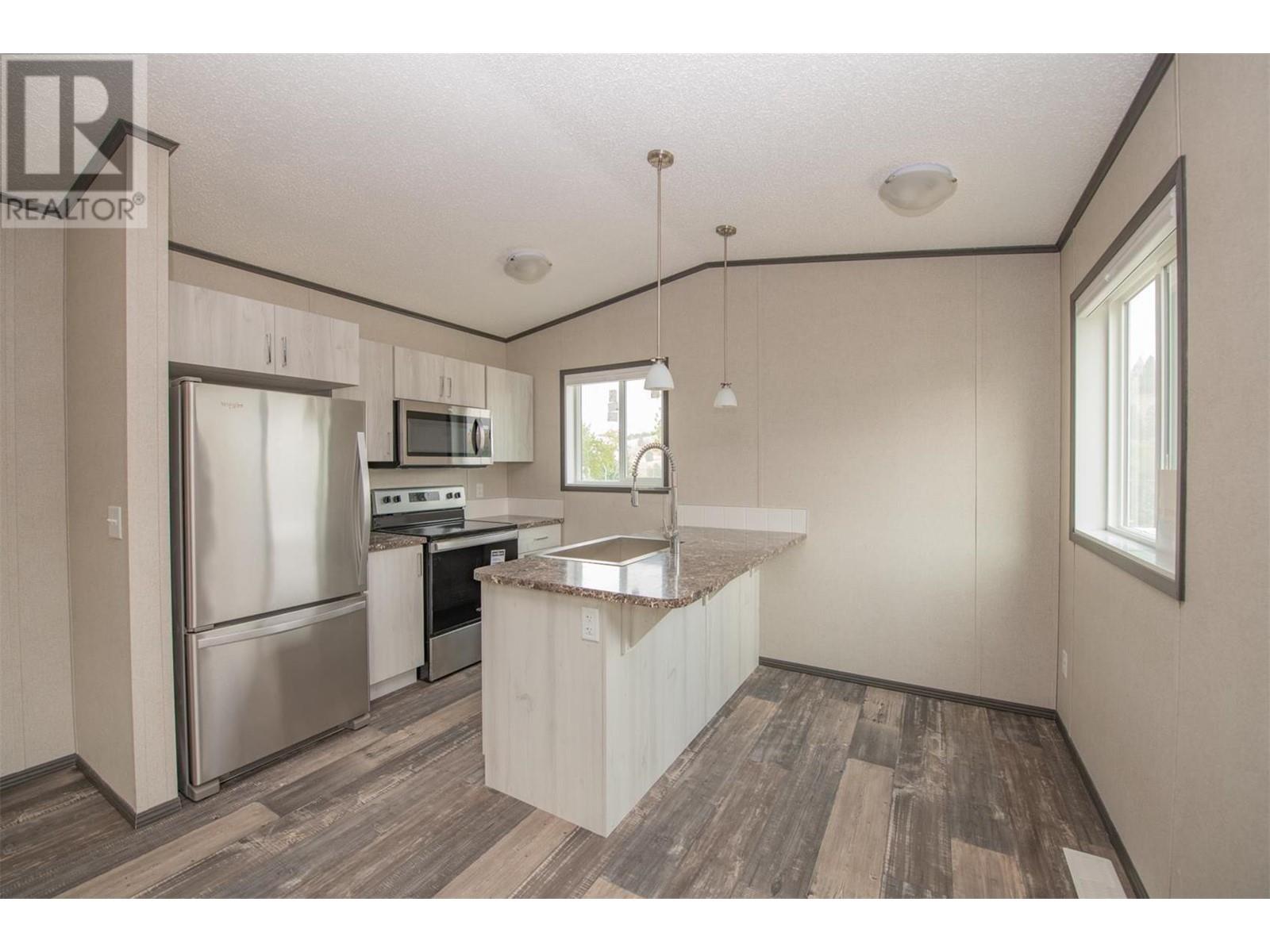 15401 Kalamalka Road Unit# 151, Vernon, British Columbia  V1B 2B3 - Photo 11 - 10348130