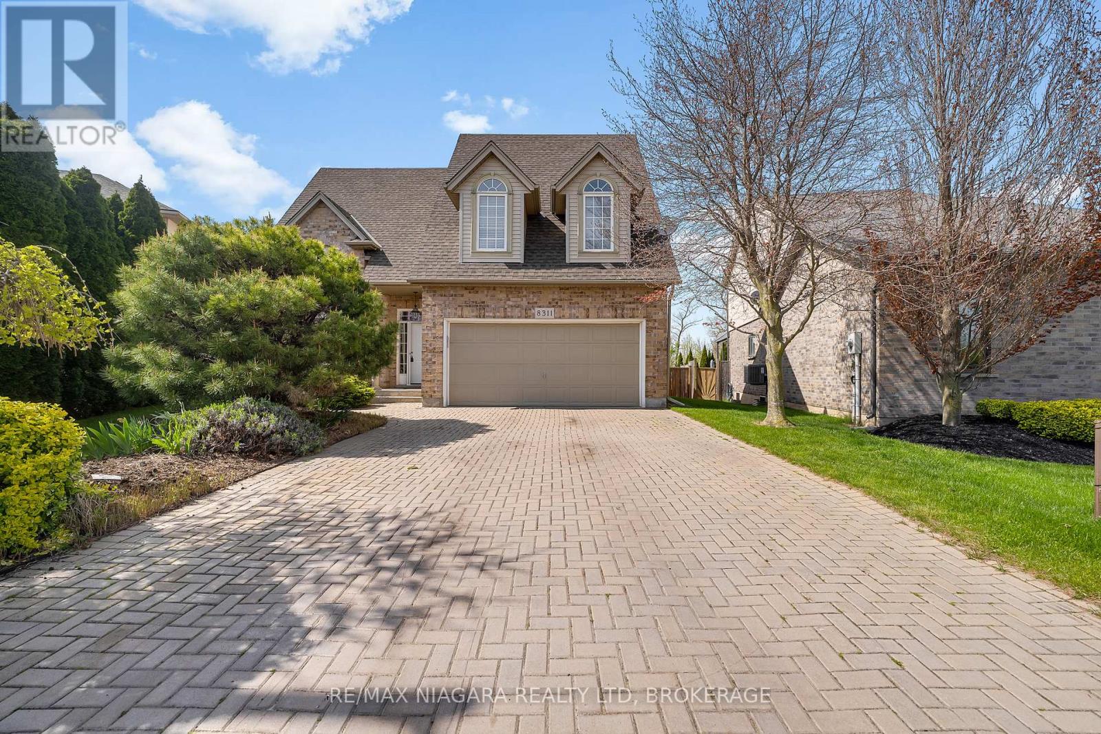 8311 Vegter Court, Niagara Falls, Ontario  L2H 3M1 - Photo 2 - X12151027
