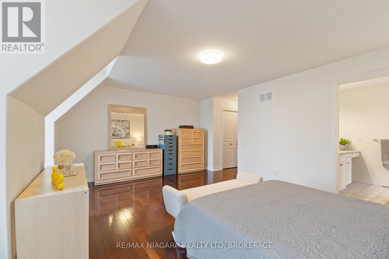 8311 Vegter Court, Niagara Falls, Ontario  L2H 3M1 - Photo 23 - X12151027
