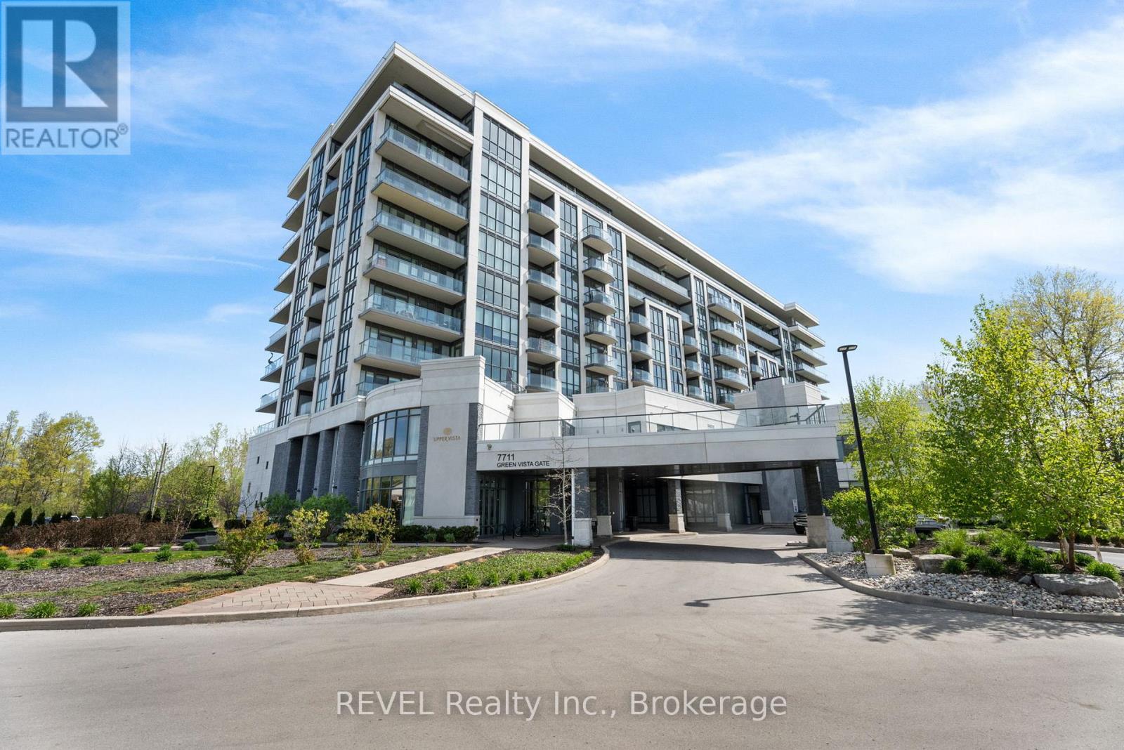 Property at 704 - 7711 GREEN VISTA GATE image 2