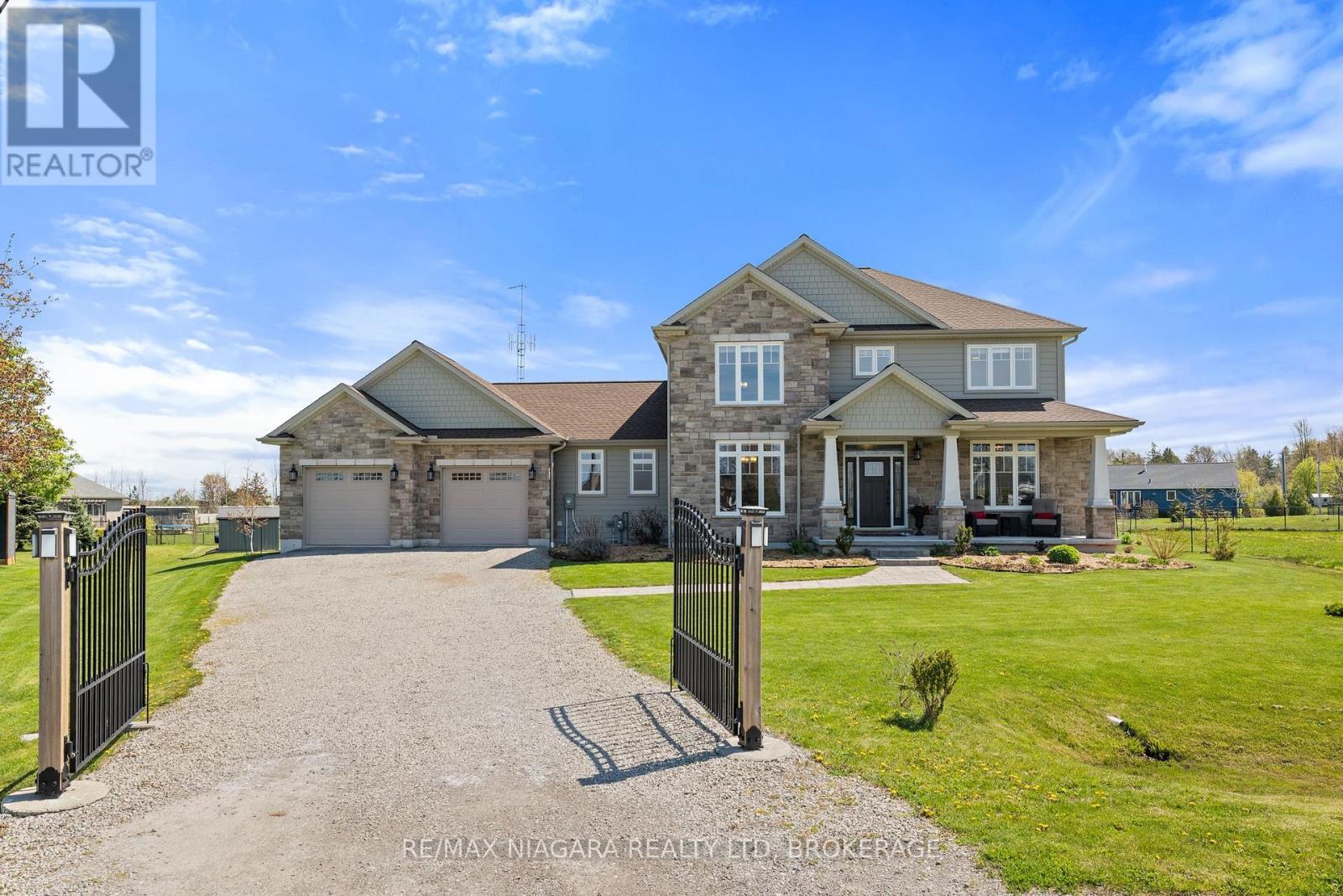 10 Clearwater Court, Haldimand, Ontario  N0A 1K0 - Photo 1 - X12151051