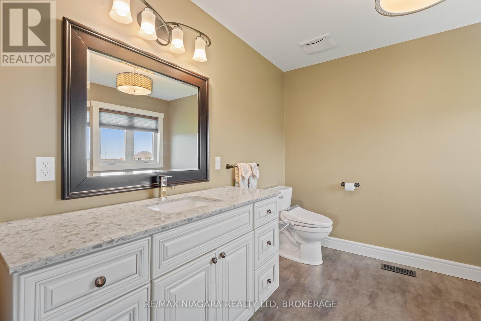 10 Clearwater Court, Haldimand, Ontario  N0A 1K0 - Photo 31 - X12151051