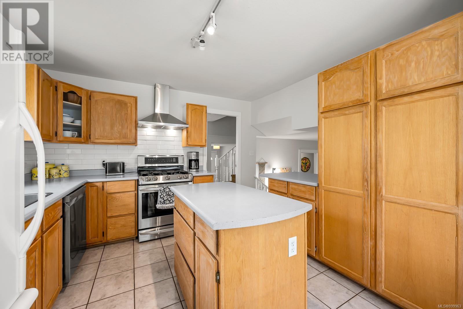 1440 Griffin Dr, Courtenay, British Columbia  V9N 8M6 - Photo 6 - 999963