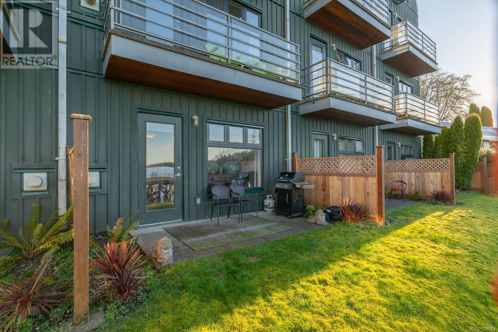 208 230 Main St, Tofino, British Columbia  V0R 2Z0 - Photo 15 - 1000064