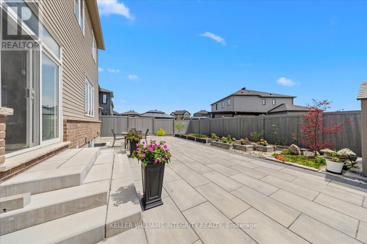 69 Ascari Road, Ottawa, Ontario  K4M 0M5 - Photo 39 - X12151045