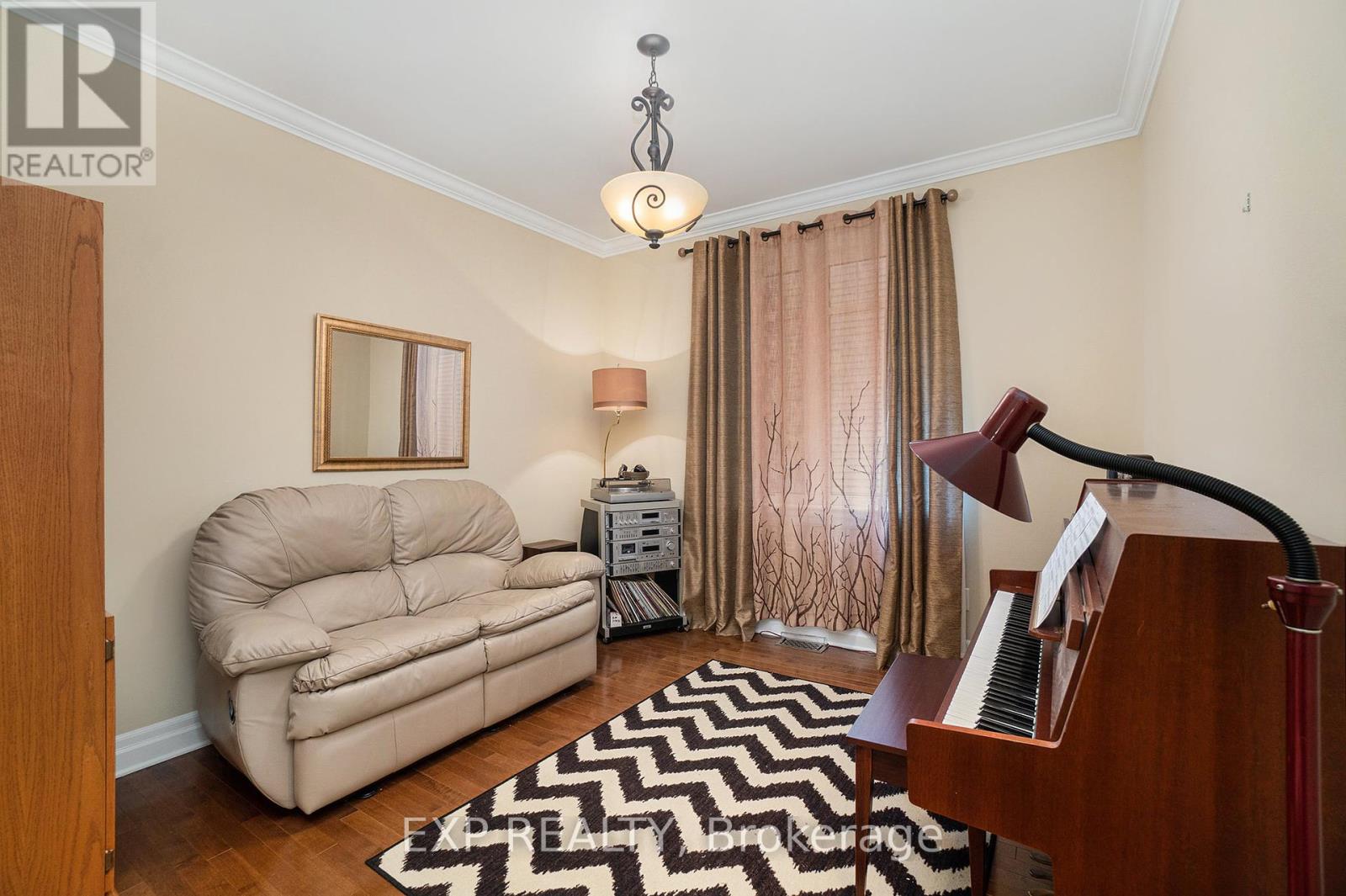 418 Cavesson Street, Ottawa, Ontario  K2V 0A8 - Photo 15 - X12151070