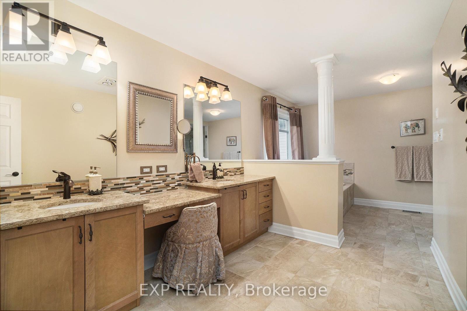 418 Cavesson Street, Ottawa, Ontario  K2V 0A8 - Photo 24 - X12151070
