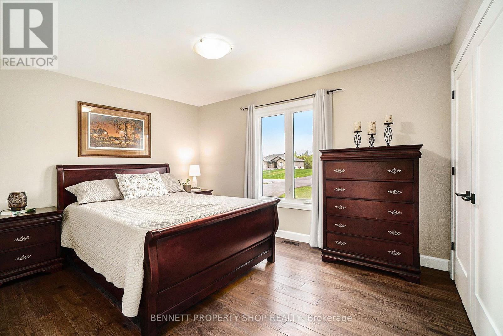 10541 Wylie Way, North Dundas, Ontario  K0E 1S0 - Photo 14 - X12151127