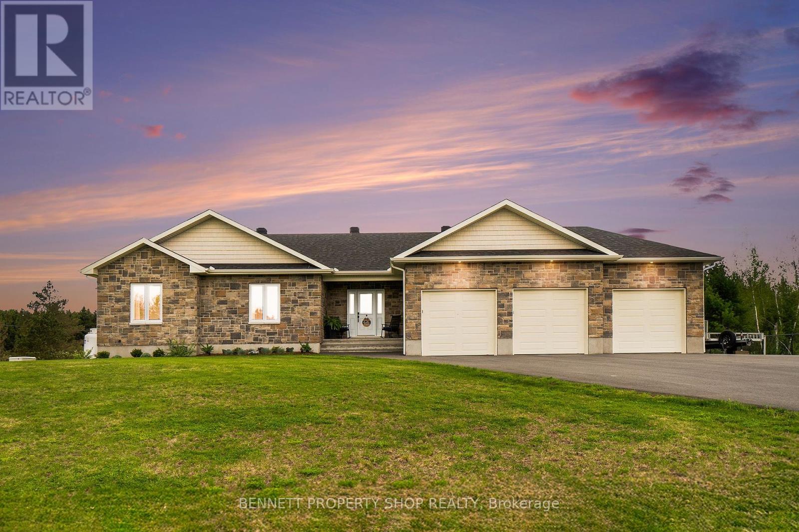 10541 Wylie Way, North Dundas, Ontario  K0E 1S0 - Photo 27 - X12151127