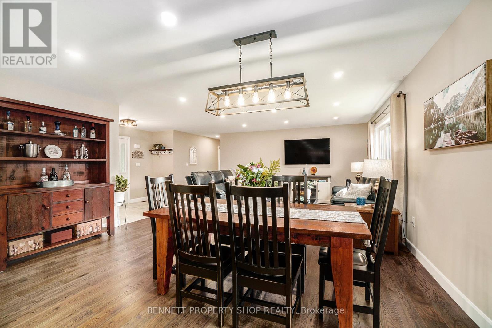 10541 Wylie Way, North Dundas, Ontario  K0E 1S0 - Photo 8 - X12151127