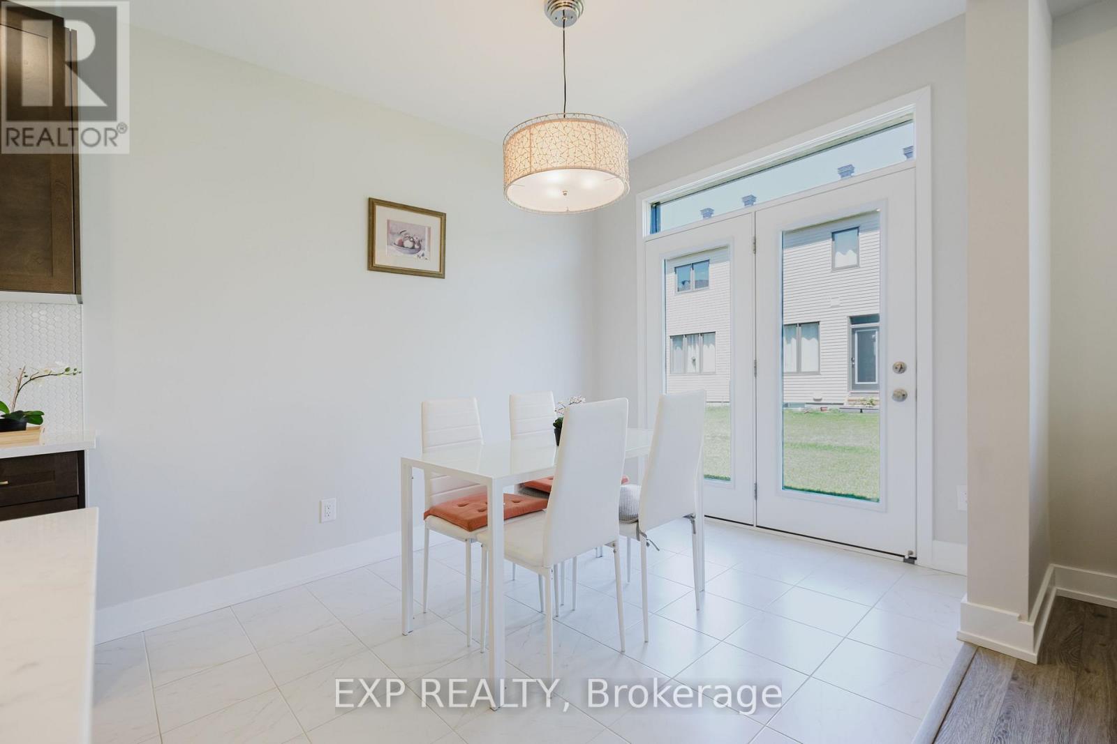 Property at 288 BILLRIAN CRESCENT image 5