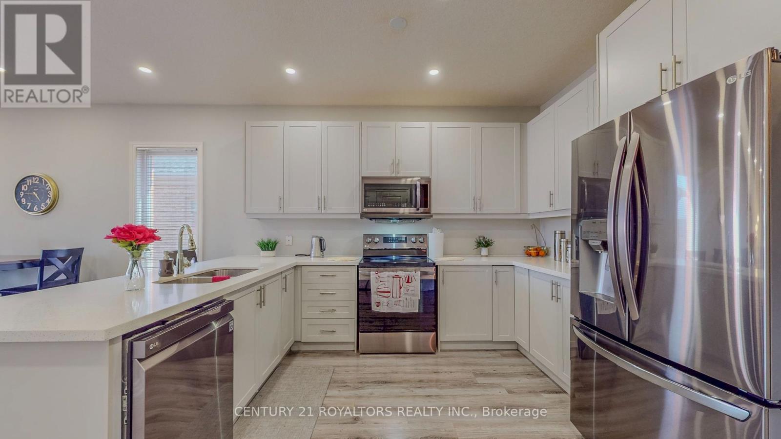 45 Harvest Avenue W, Tillsonburg, Ontario  N4G 0H9 - Photo 5 - X12150897