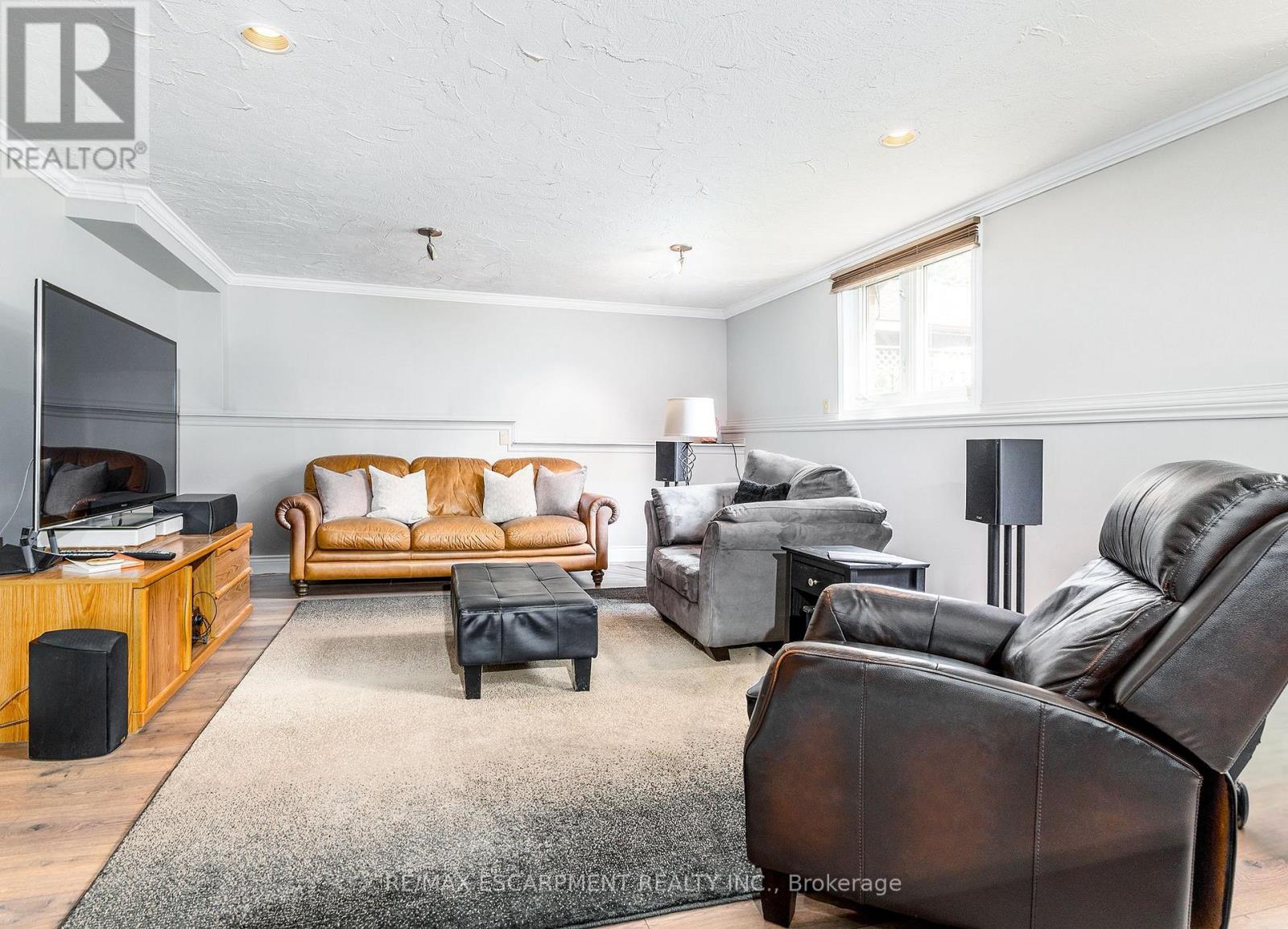 19 Isabel Drive, Brantford, Ontario  N3T 0L8 - Photo 18 - X12150903