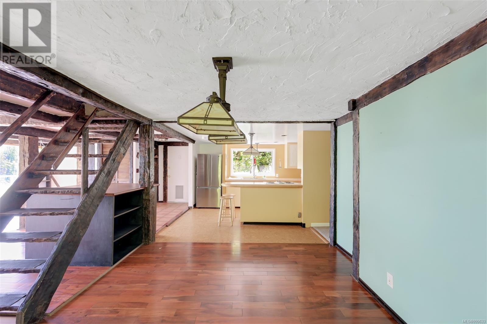 Property at 4955 Cordova Bay Rd image 1