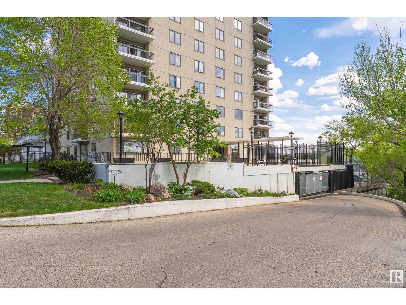 #903 9737 112 St Nw Nw, Edmonton, Alberta  T5K 1L3 - Photo 2 - E4436410