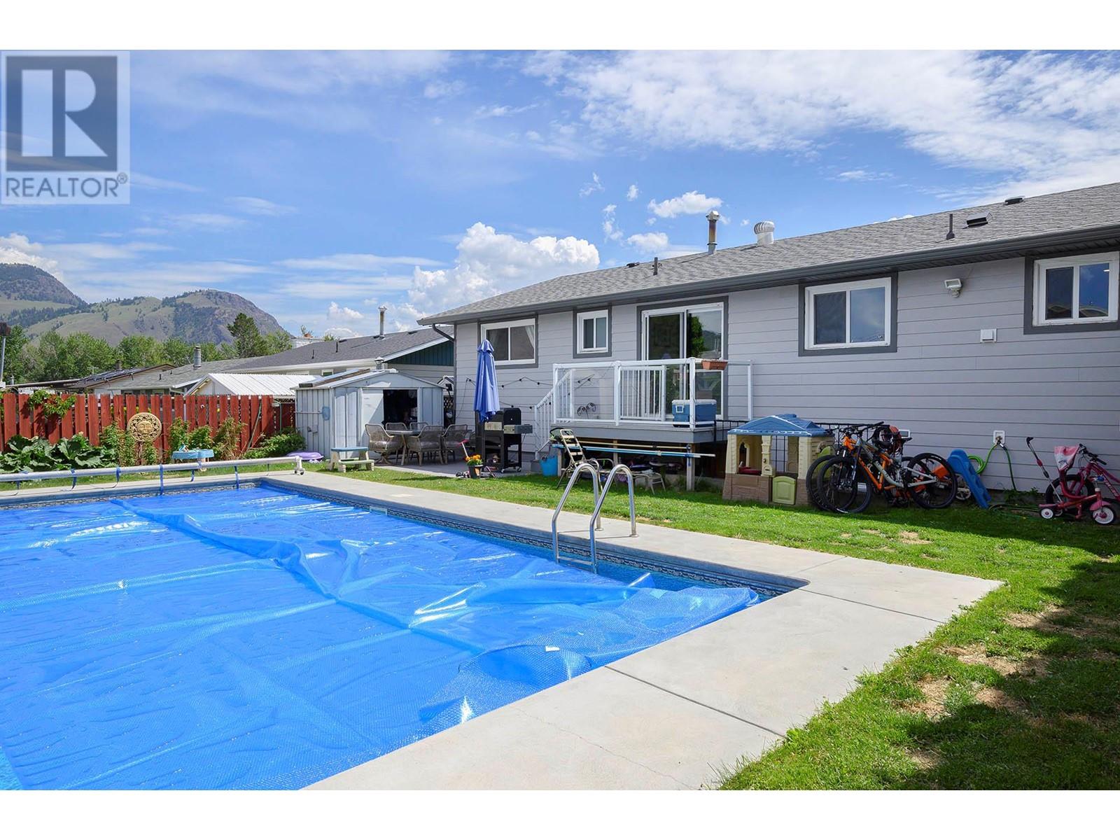 678 York Avenue, Kamloops, BC V2B2A5