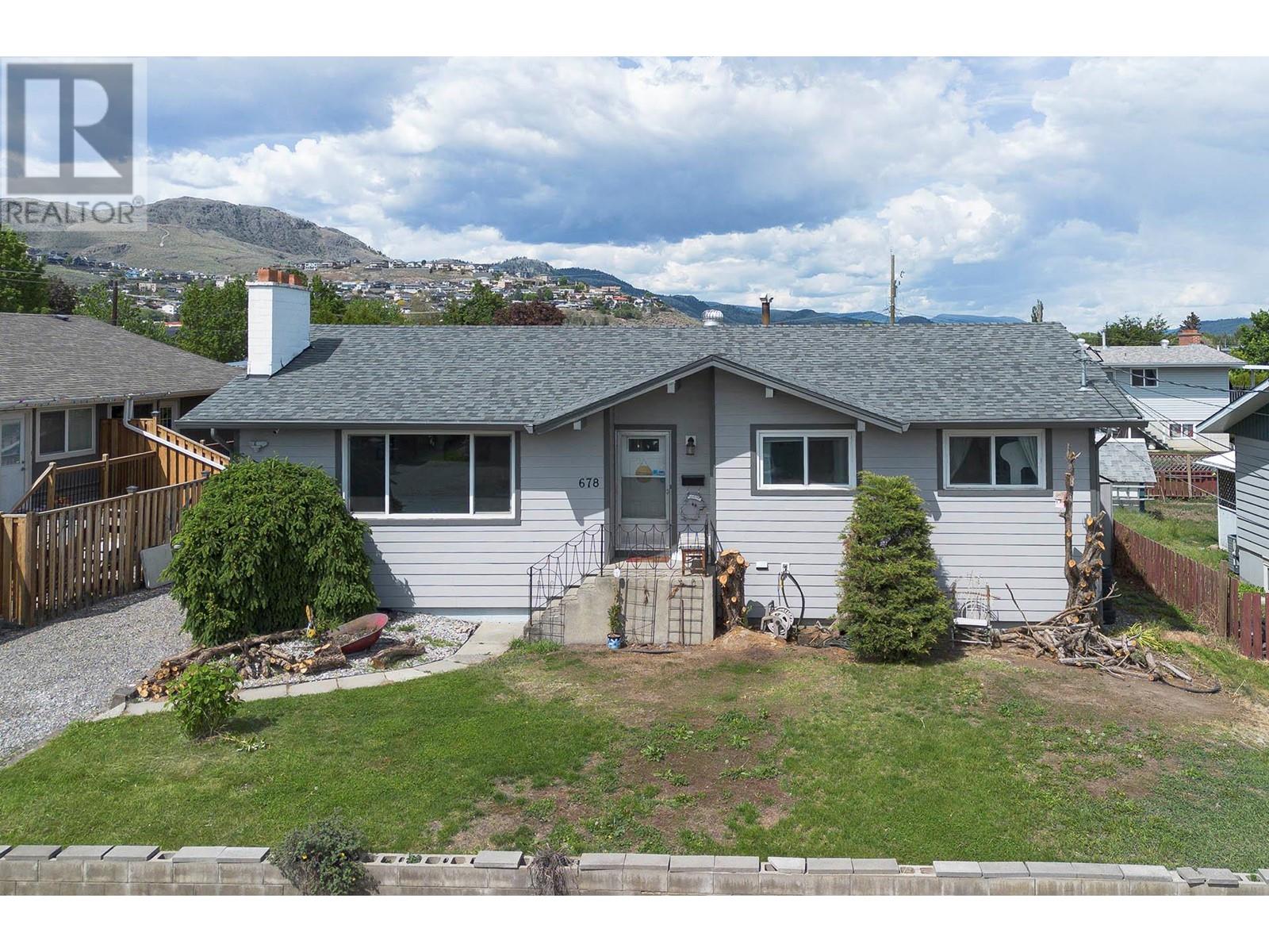 678 York Avenue, Kamloops, BC V2B2A5