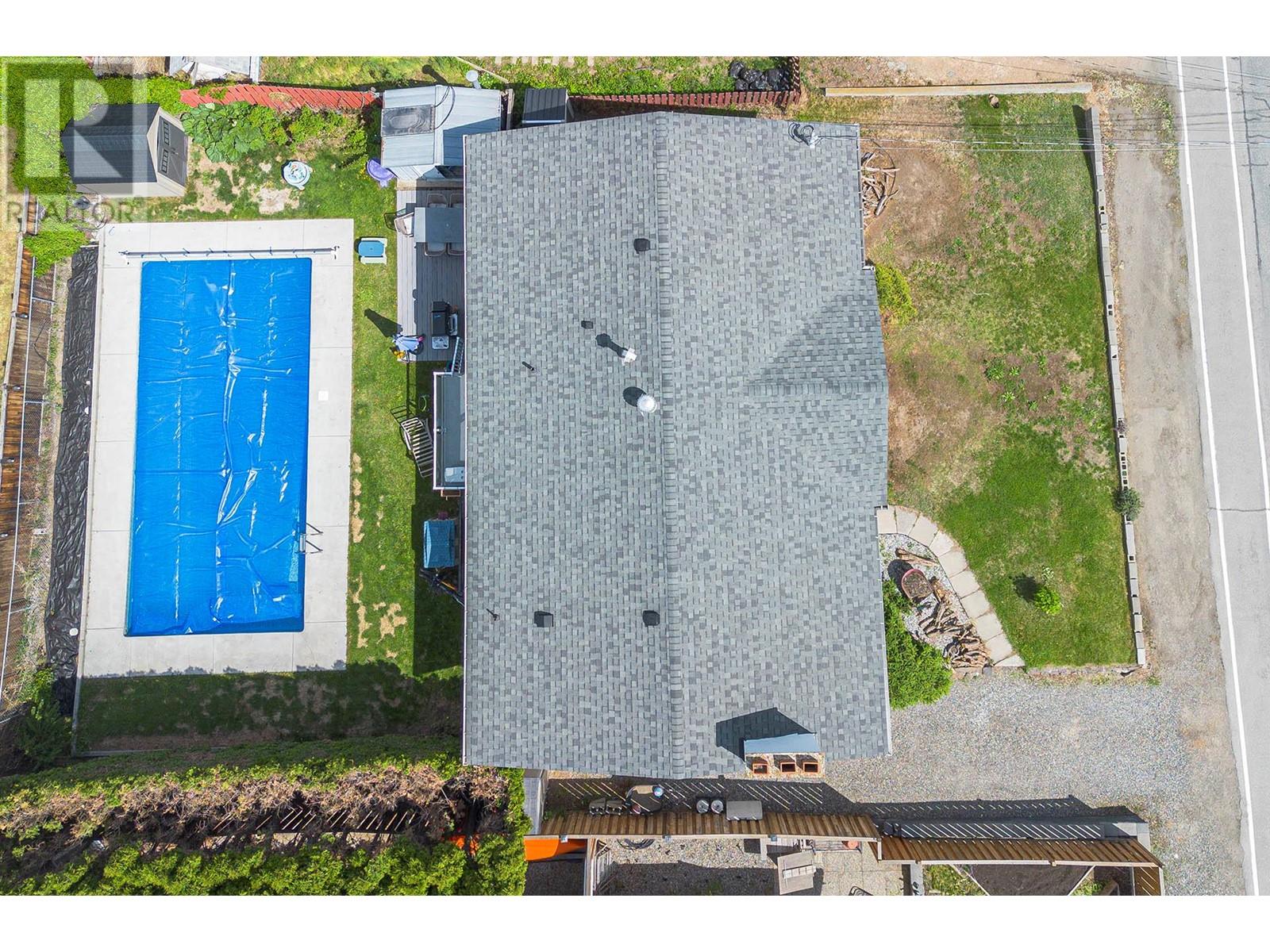 Property at 678 York Avenue image 4