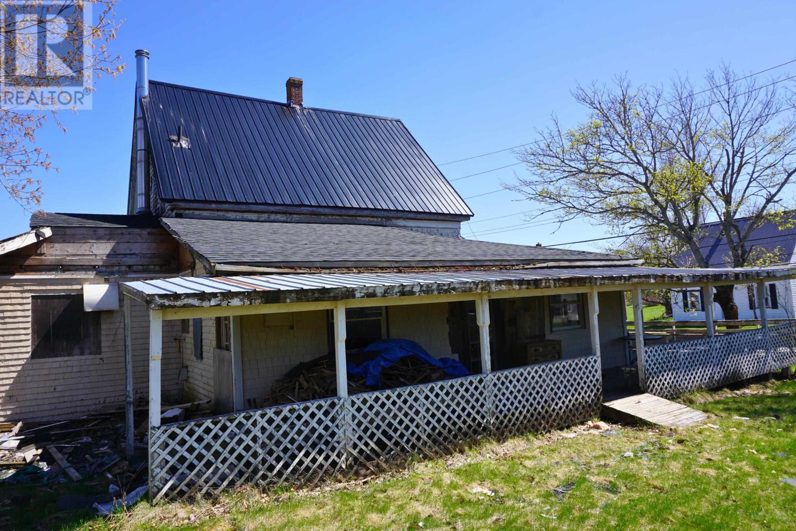 Property at 9365 Main Street image 4
